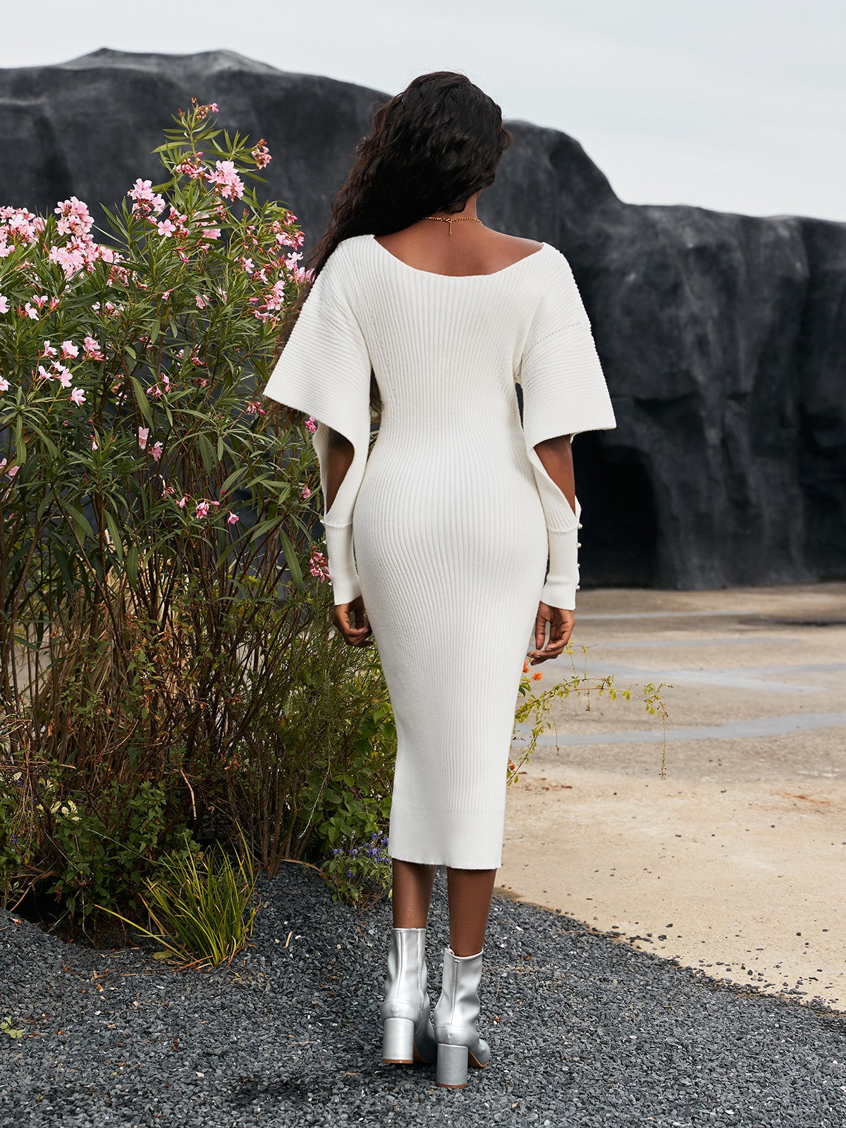 Suri V Neck Hollow Knitted Dress In White