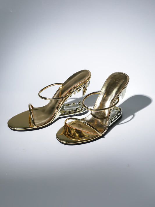 Gale Tiger Tooth Cutout Heels In Gold