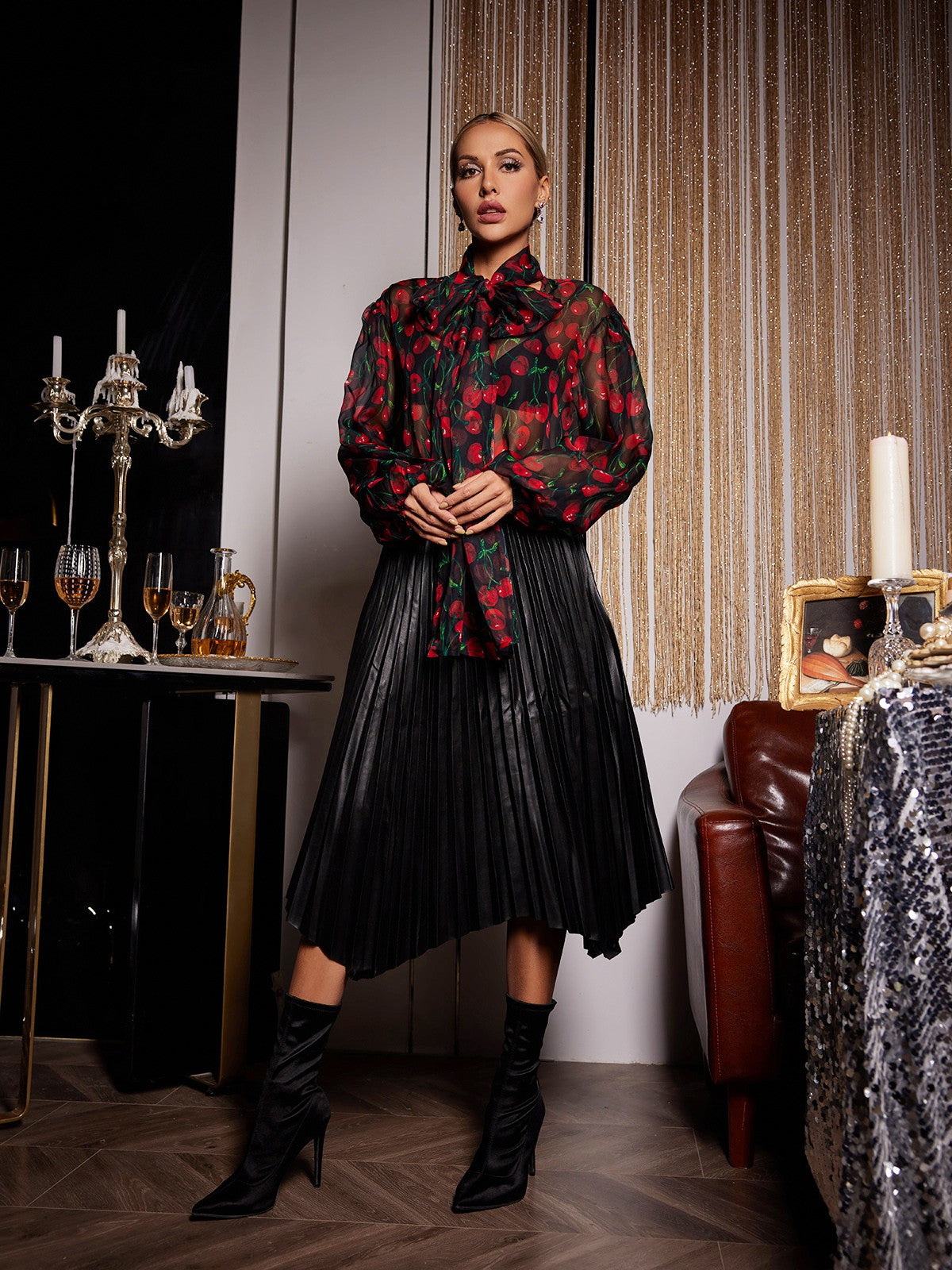 Lian Leather Pleated Skirt In Black