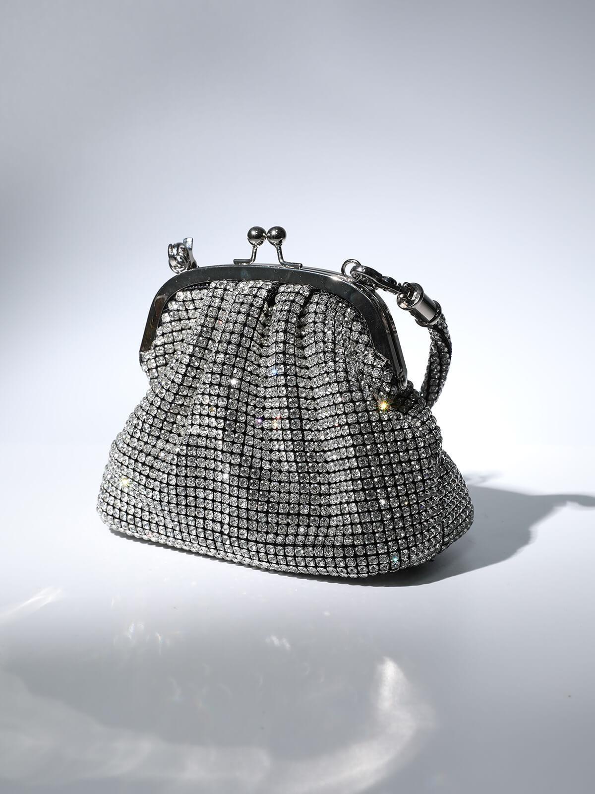 Mairead Shell Clutch In Silver - Mew Mews Fashion