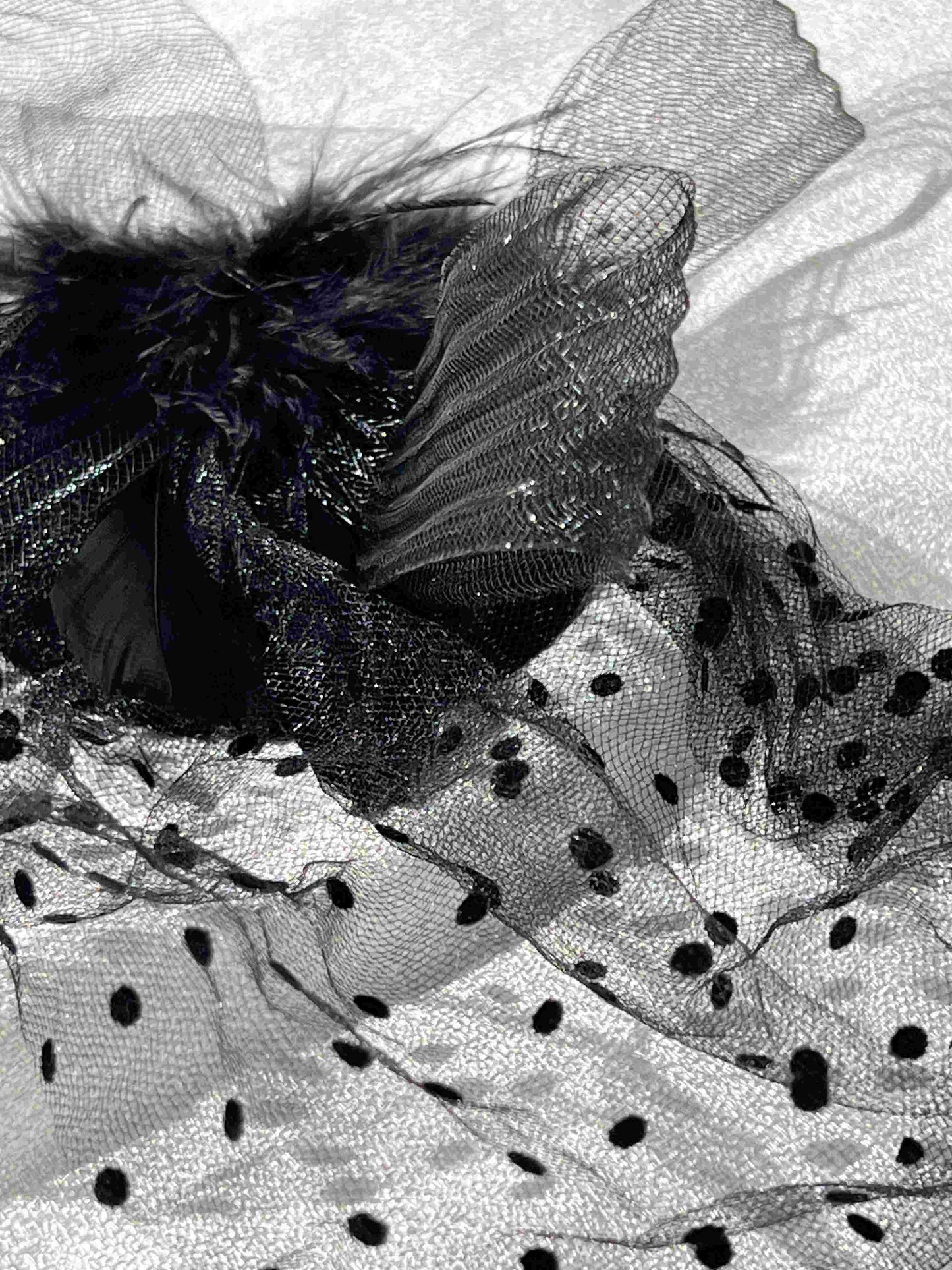 Vlad Feather Mesh Cocktail Hat